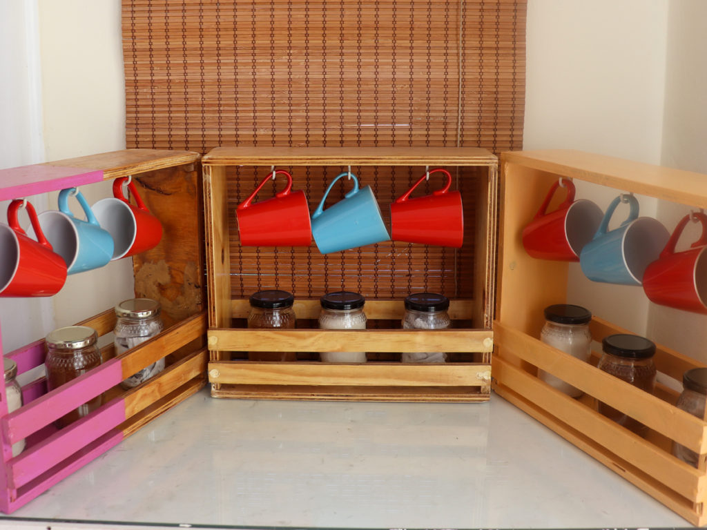 wooden coffee tea 3 mug rack 1